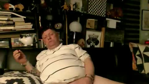 yessex247 online show from April 18, 2:04 am