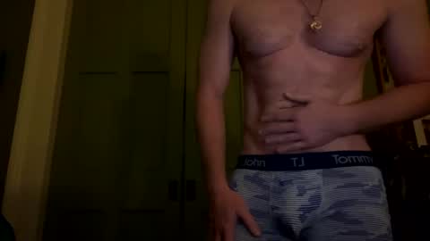 Snapshot of yessirmoreplease chatting on February 21, 3:01 am yessirmoreplease online show from February 21, 3:01 am