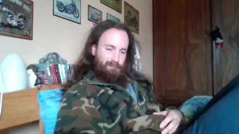 Snapshot of yeti_92 chatting on March 9, 2:10 pm yeti_92 online show from March 9, 2:10 pm