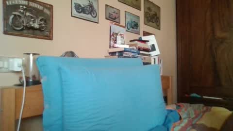 Snapshot of yeti_92 chatting on September 11, 4:51 pm yeti_92 online show from September 11, 4:51 pm