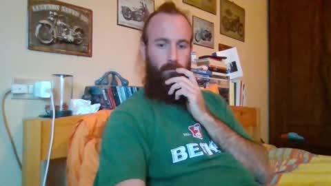 Snapshot of yeti_92 chatting on September 25, 4:32 pm yeti_92 online show from September 25, 4:32 pm