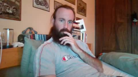 Snapshot of yeti_92 chatting on October 6, 4:15 pm yeti_92 online show from October 6, 4:15 pm