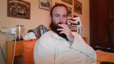 Snapshot of yeti_92 chatting on October 25, 9:06 am yeti_92 online show from October 25, 9:06 am