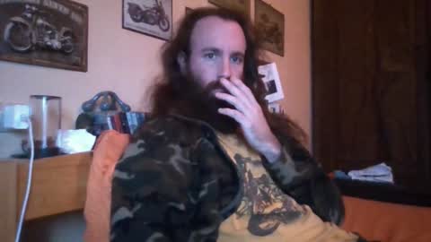 Snapshot of yeti_92 chatting on November 15, 9:50 am yeti_92 online show from November 15, 9:50 am