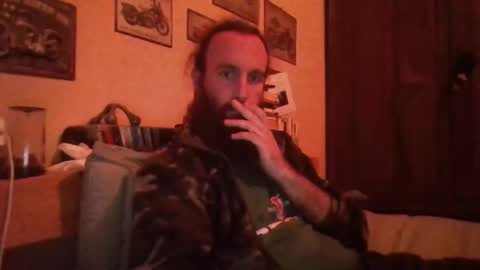 Snapshot of yeti_92 chatting on November 18, 5:39 pm yeti_92 online show from November 18, 5:39 pm