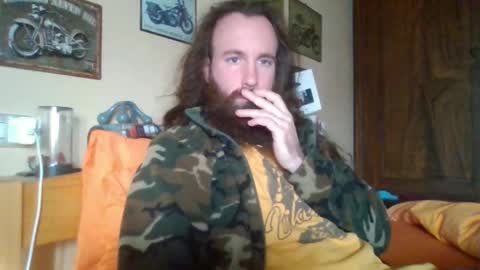 Snapshot of yeti_92 chatting on November 23, 12:49 pm yeti_92 online show from November 23, 12:49 pm