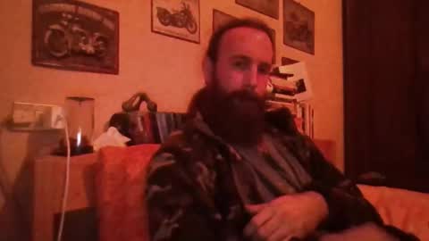 Snapshot of yeti_92 chatting on November 28, 5:59 pm yeti_92 online show from November 28, 5:59 pm