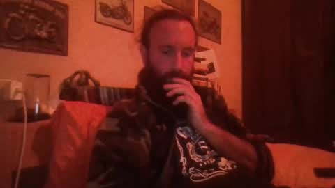 Snapshot of yeti_92 chatting on December 18, 5:52 pm yeti_92 online show from December 18, 5:52 pm