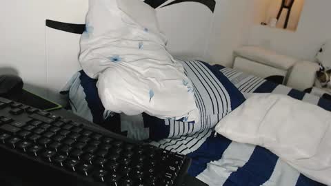 YINAROSS online show from November 9, 2:48 pm