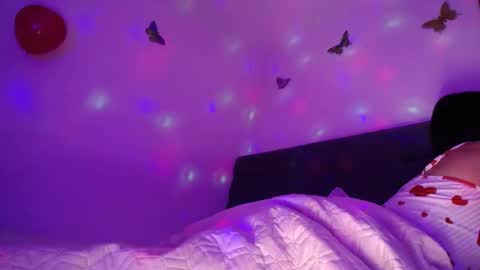 Yiny online show from February 16, 11:59 am