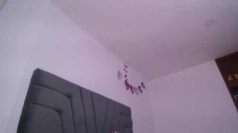 Yiny online show from March 13, 9:27 am