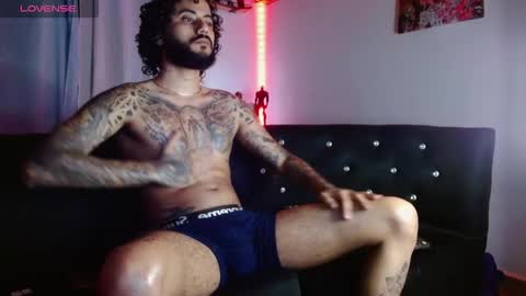 Snapshot of yio__cohen chatting on September 15, 3:28 am yio cohen  online show from September 15, 3:28 am