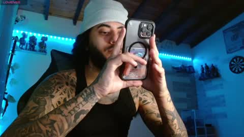 Snapshot of yio__cohen chatting on November 17, 2:50 am yio cohen online show from November 17, 2:50 am