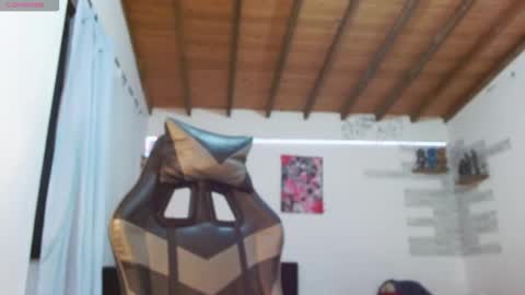 Snapshot of yio__cohen chatting on November 25, 4:34 am yio cohen online show from November 25, 4:34 am