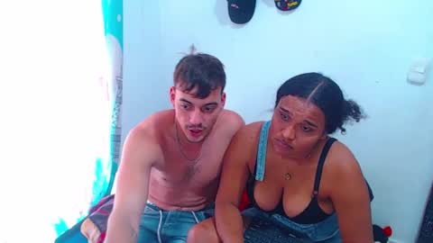 Snapshot of yisela_scott chatting on September 12, 5:13 pm yisela_scott online show from September 12, 5:13 pm