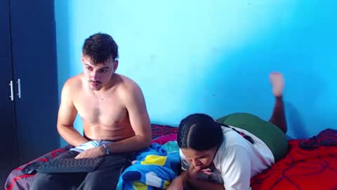 Snapshot of yisela_scott chatting on October 2, 5:47 am yisela_scott online show from October 2, 5:47 am