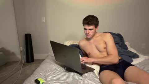 yngdesire1 online show from January 10, 9:44 am