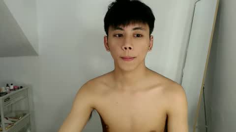 ynotyu online show from February 6, 6:00 pm