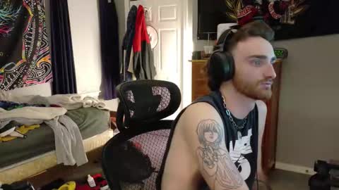 Snapshot of yogurtmaker chatting on December 20, 3:02 am Yogurtmaker online show from December 20, 3:02 am