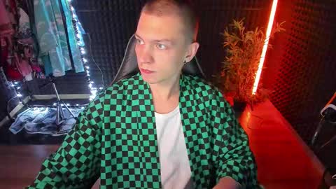 Snapshot of yoi_aji chatting on October 26, 5:30 pm You can ask my name in pm online show from October 26, 5:30 pm