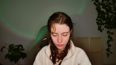 Snapshot of yoka_paradoxxx chatting on October 24, 5:15 am yoka_paradoxxx online show from October 24, 5:15 am