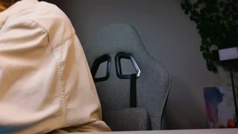 Snapshot of yoka_paradoxxx chatting on November 9, 5:06 am yoka_paradoxxx online show from November 9, 5:06 am