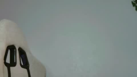 Snapshot of yoka_paradoxxx chatting on November 13, 5:17 am yoka_paradoxxx online show from November 13, 5:17 am