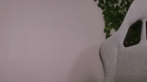 Snapshot of yoka_paradoxxx chatting on December 2, 5:13 am yoka_paradoxxx online show from December 2, 5:13 am