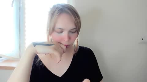 yomoyoo online show from February 14, 9:24 am