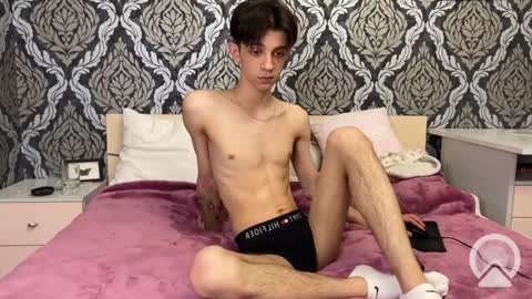 Yoo Dee Ohh online show from December 17, 11:17 am