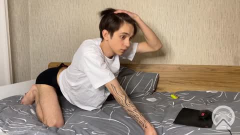 Yoo Dee Ohh online show from January 28, 8:15 pm