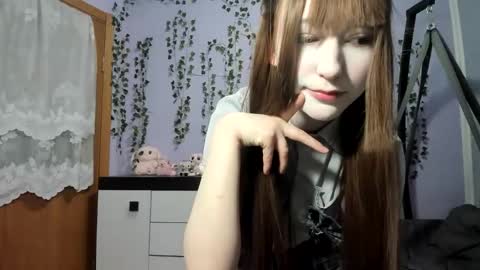 yoonhee_ki online show from March 8, 5:39 pm