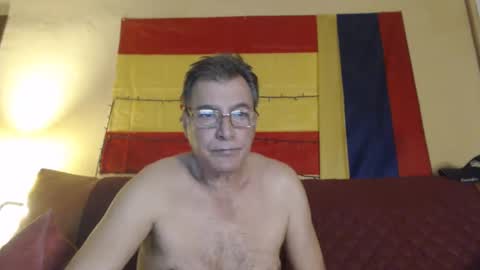 yosep online show from March 7, 5:06 pm