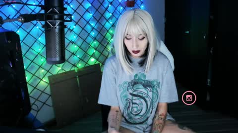 Snapshot of yoshino_san chatting on January 5, 11:22 pm you can call me Andy or  yoshi  3 online show from January 5, 11:22 pm