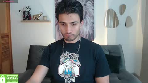 Snapshot of yoshy_man chatting on December 21, 4:19 am yoshy_man online show from December 21, 4:19 am