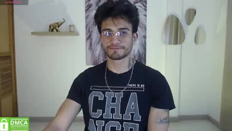 Snapshot of yoshy_man chatting on January 8, 6:20 am yoshy_man online show from January 8, 6:20 am