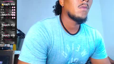 Snapshot of yosoy_enzo2020 chatting on March 8, 9:51 pm Enzo online show from March 8, 9:51 pm