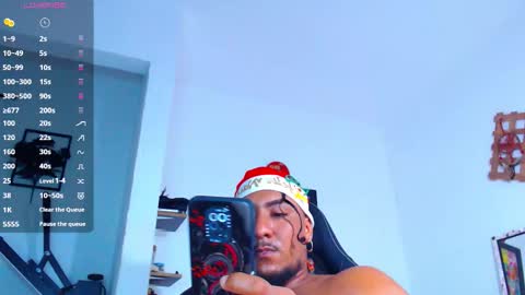 Snapshot of yosoy_enzo2020 chatting on November 10, 3:49 am Enzo online show from November 10, 3:49 am