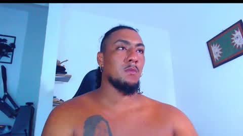 Snapshot of yosoy_enzo2020 chatting on November 28, 2:58 am Enzo online show from November 28, 2:58 am