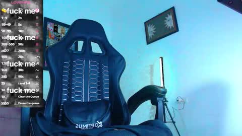 Snapshot of yosoy_enzo2020 chatting on November 30, 5:00 am Enzo online show from November 30, 5:00 am