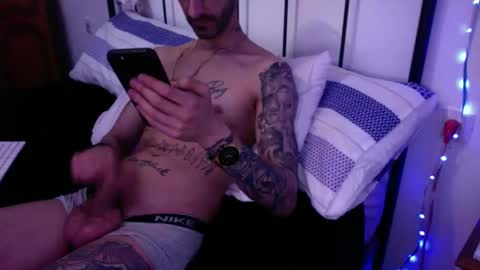 Snapshot of yosoyplex91 chatting on February 26, 12:53 am AlexBlack online show from February 26, 12:53 am