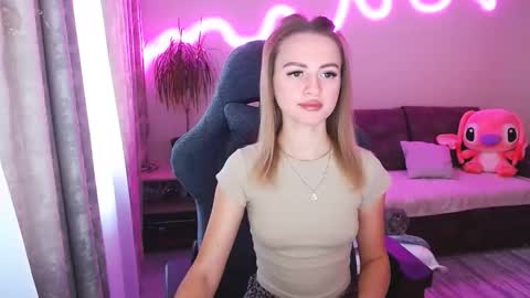 Bella online show from November 17, 7:36 am