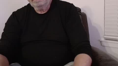 Snapshot of yougogirl_3 chatting on January 9, 4:08 am Colorado Guy Straight online show from January 9, 4:08 am