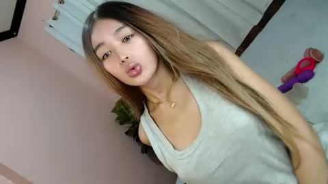 HAPPY BIRTHDAY TO ME online show from December 5, 5:37 am