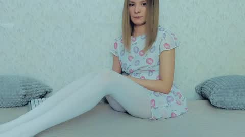 Lily online show from January 12, 11:17 am