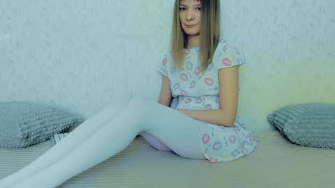 Lily online show from February 4, 11:27 am