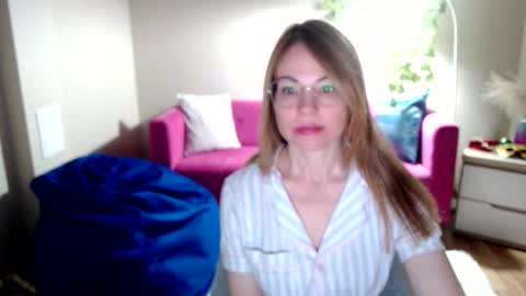 your_crush_12 online show from November 29, 9:45 am