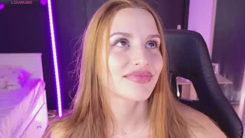 Snapshot of your_dream1217 chatting on September 26, 12:25 am Valery online show from September 26, 12:25 am