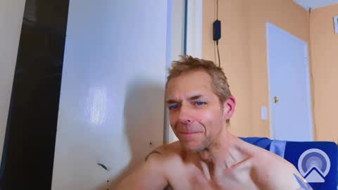 Snapshot of your_king_of_hearts chatting on March 12, 3:02 am Sophiestar online show from March 12, 3:02 am