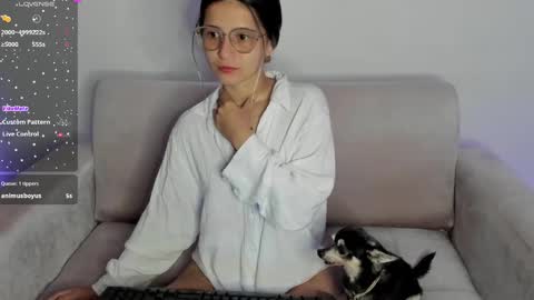 Snapshot of your_lilacute1 chatting on February 9, 7:27 am Lila online show from February 9, 7:27 am